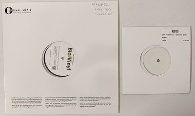 Lot 156 - WET LEG LP AND 7" WHITE LABEL TEST PRESSING PACK