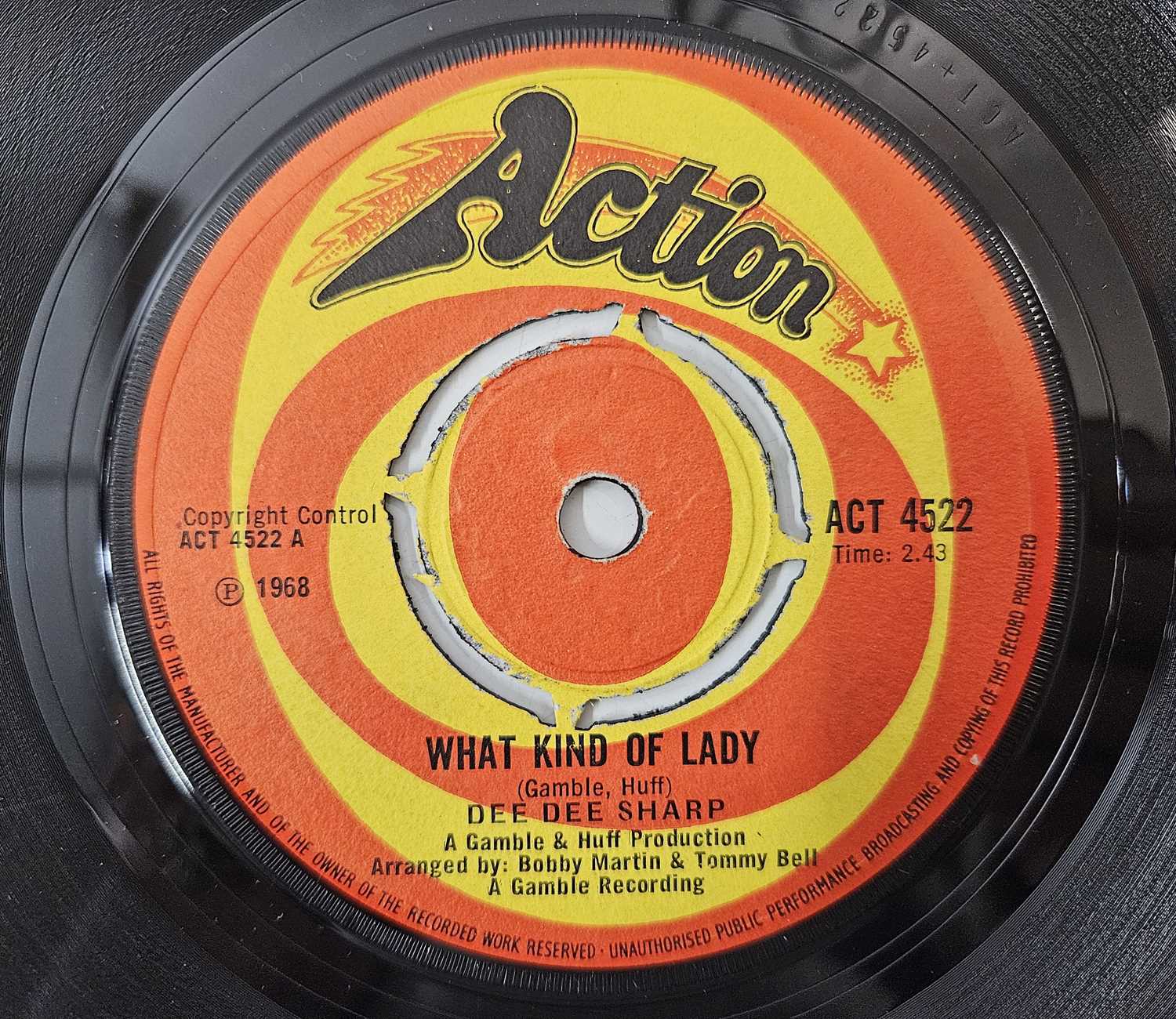 Lot 3 - DEE DEE SHARP - WHAT KIND OF LADY 7" (ACT 4522)