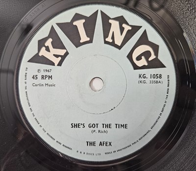 Lot 86 - THE AFEX - SHE'S GOT THE TIME 7" (UK KING - KG.1058)