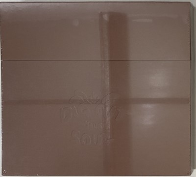 Lot 12 - OASIS - BOX SETS