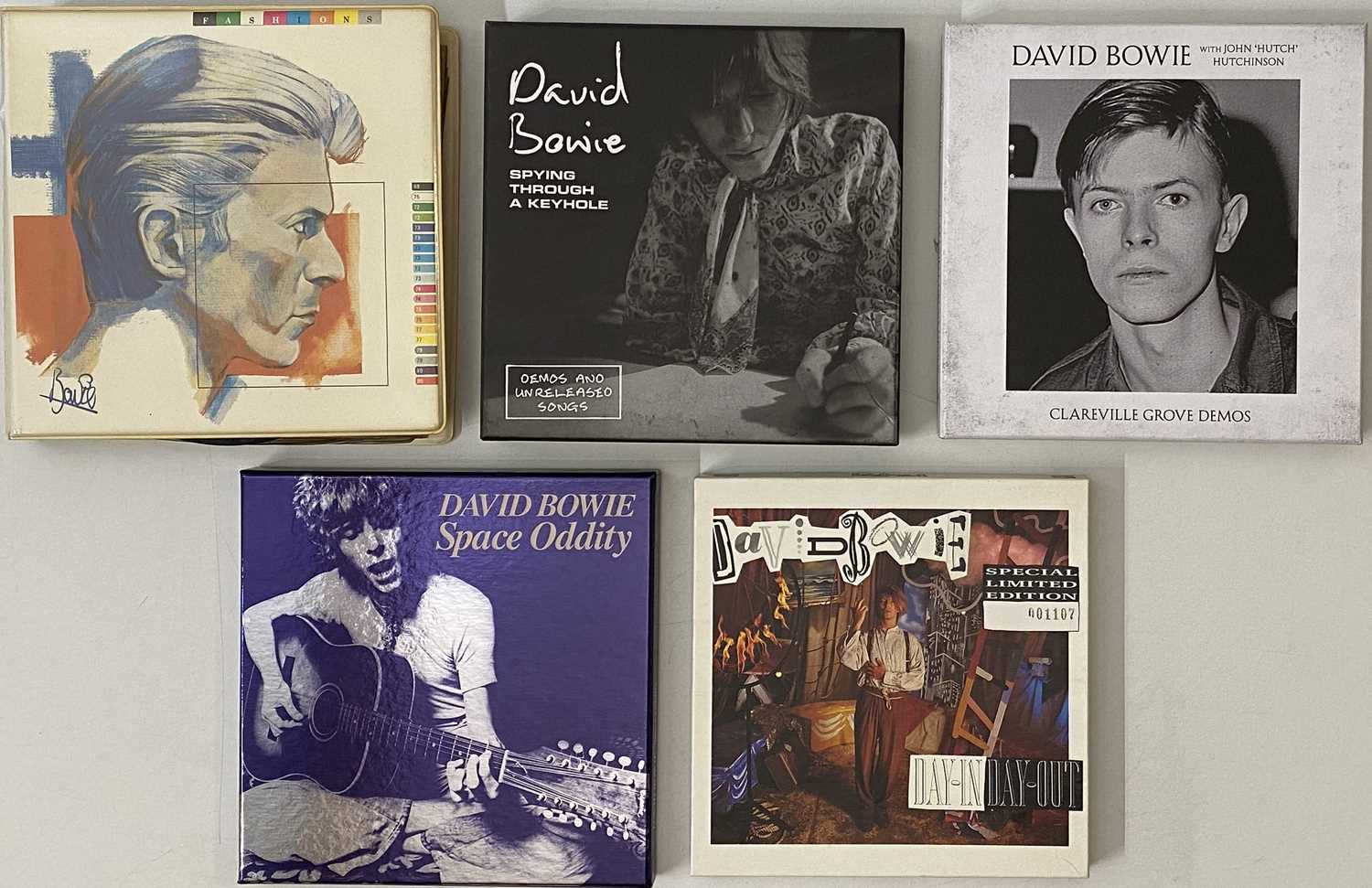 Lot 15 - DAVID BOWIE - 7" BOX SETS