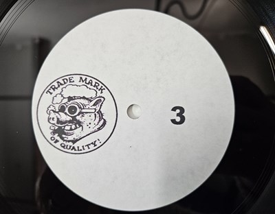 Lot 19 - DAVID BOWIE - ICE ON THE CAGES ACETATE (TMOQ JAPAN)