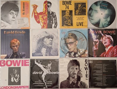 Lot 26 - DAVID BOWIE - PRIVATE PRESSINGS - 7" COLLECTION