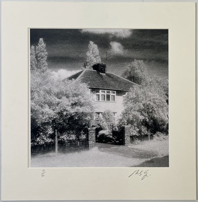 Lot 448 - OASIS - MICHAEL SPENCER JONES TWICE SIGNED LIVE FOREVER LIMITED EDITION PHOTO PRINT.