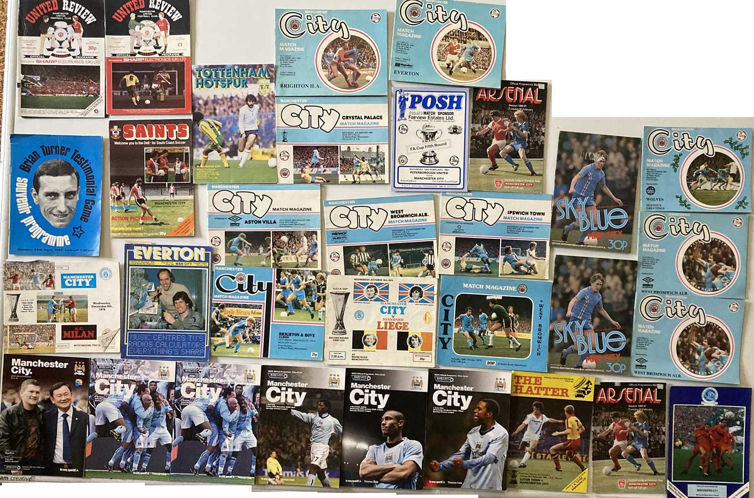 Lot 126 - MANCHESTER CITY HOME AND AWAY - FOOTBALL