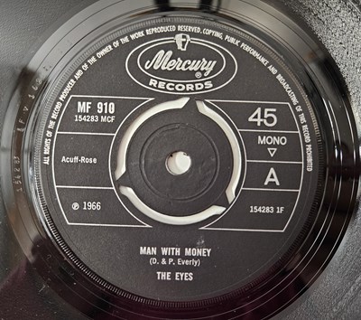 Lot 183 - THE EYES - MAN WITH MONEY 7" (ORIGINAL UK COPY - MERCURY MF 910)