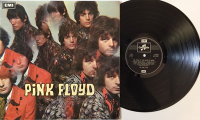 Lot 133 - PINK FLOYD - LPs