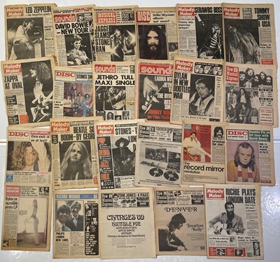 Lot 503 - DAVID BOWIE - VINTAGE NEWSPAPER / MAGAZINE COLLECTION