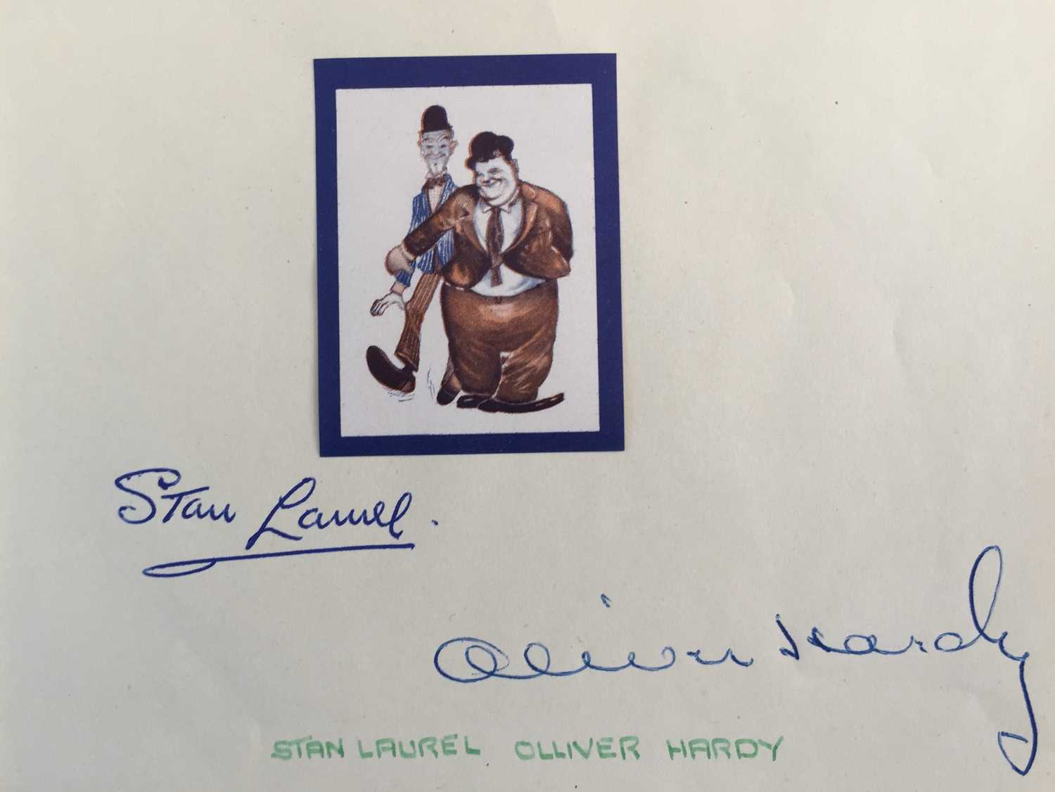 Lot 81 - STAN LAUREL AND OLIVER HARDY - SIGNED PAGE.
