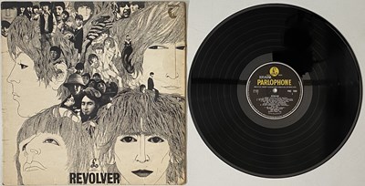 Lot 251 - THE BEATLES - REVOLVER LP (ORIGINAL WITHDRAWN 606-1 MIX COPY - PMC 7009)