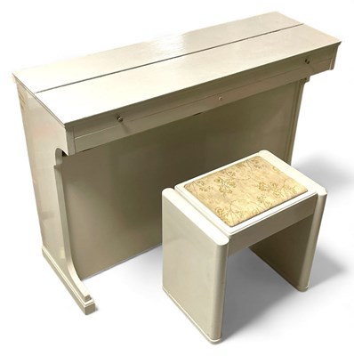 Lot 78 - ROYAL CONNECTION - SHERGOLD "PIANETTE" UPRIGHT PIANO - BELEIVED TO ONCE BELONGED TO PRINCESSES ELIZABETH AND MARGARET AT ARLINGTON HOUSE.