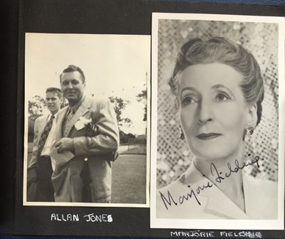 Lot 95 - AUTOGRAPHED PHOTOGRAPHS - INC UNSEEN PRIVATE PHOTO OF JULIE ANDREWS.