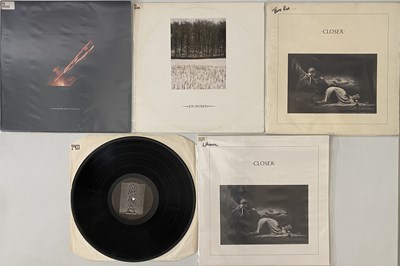 Lot 285 - JOY DIVISION - LP/ 12" PACK