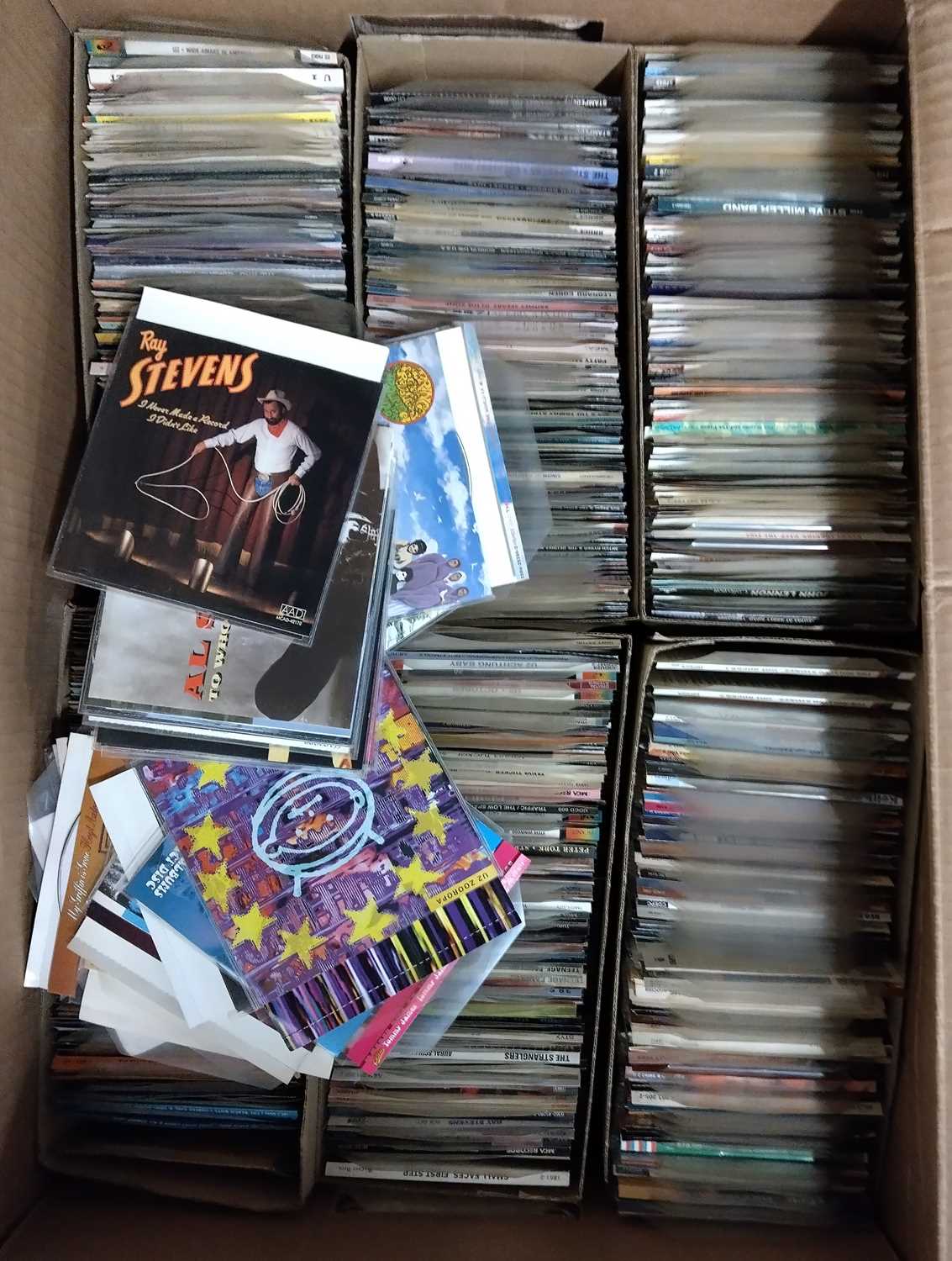 Lot 17 - CDS WITHOUT CASES COLLECTION