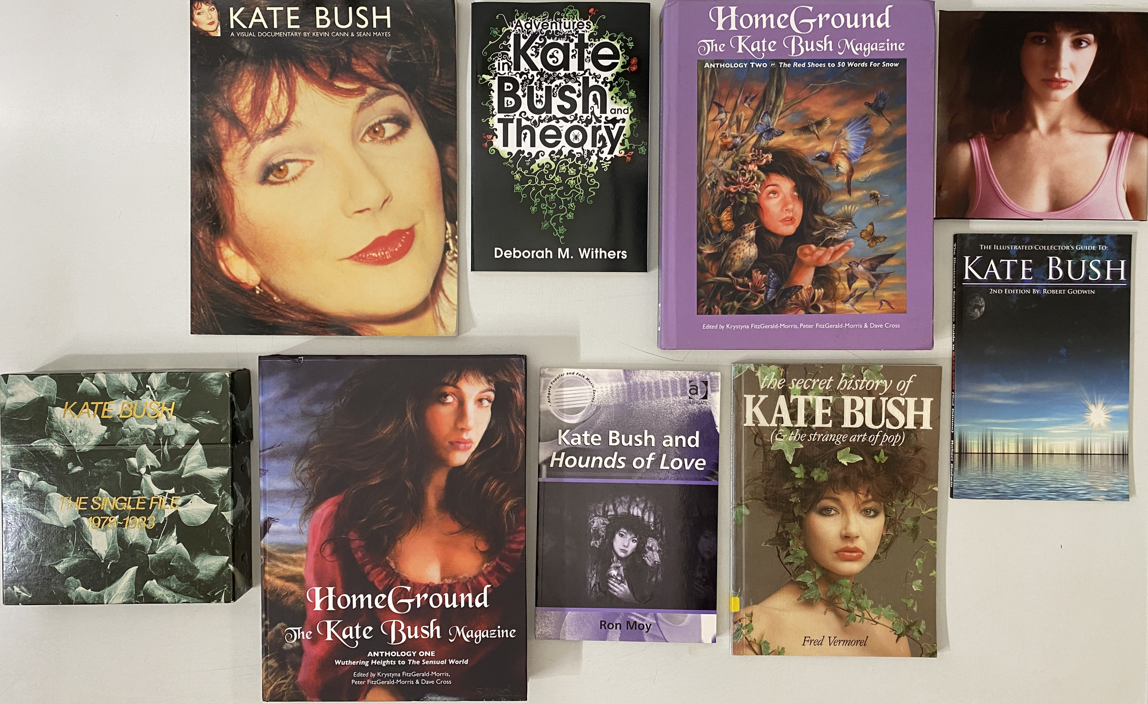 Lot 682 - KATE BUSH - 7