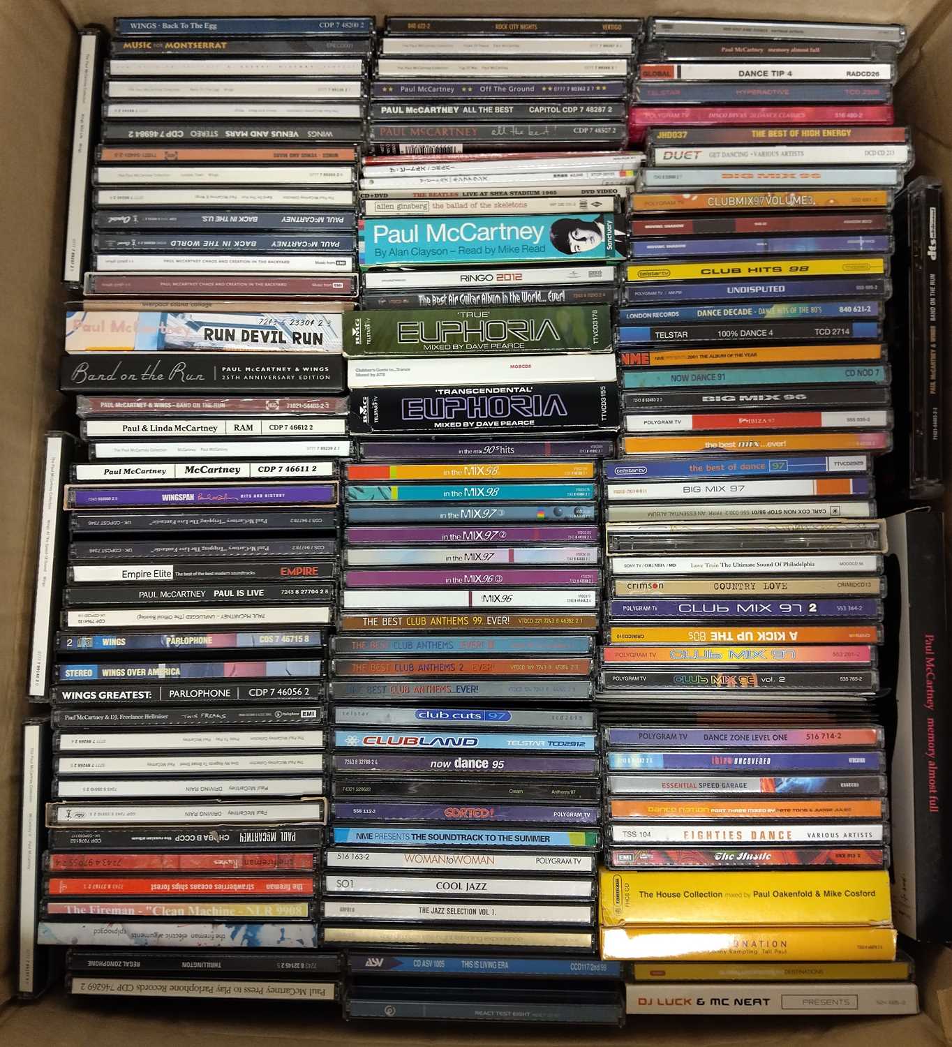 Lot 41 - MIXED ROCK AND POP CD COLLECTION