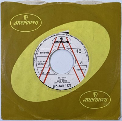 Lot 28 - DAVID BOWIE - HOLY HOLY 7" (ORIGINAL UK PROMO - MERCURY 6052 049)