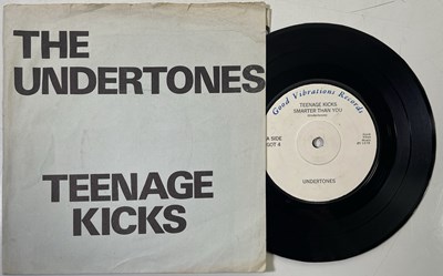 Lot 40 - THE UNDERTONES - TEENAGE KICKS 7" (GOT 4 - BLUE SLEEVE)