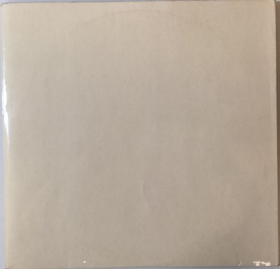 Lot 242 - THE BEATLES - WHITE ALBUM LP (UK MONO NO: 0204391)