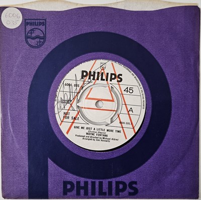 Lot 94 - WAYNE FONTANA - GIVE ME JUST A LITTLE MORE TIME 7" (ORIGINAL UK PROMO SIGNED - PHILIPS 6006 035)