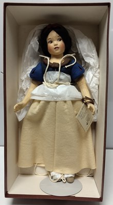 Lot 3 - R. JOHN WRIGHT SNOW WHITE LIMITED EDITION DOLL