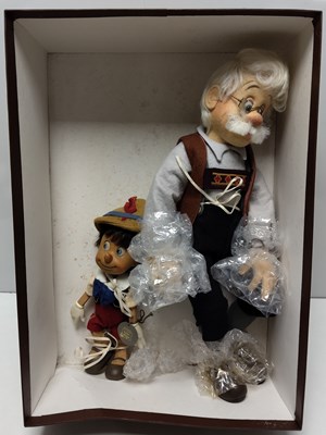 Lot 13 - R. JOHN WRIGHT GEPPETTO AND PINOCCHIO II TRADITIONAL LIMITED EDITION DOLL
