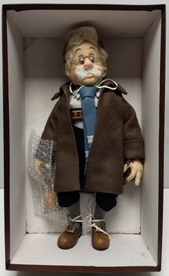 Lot 15 - R. JOHN WRIGHT GEPPETTO SEARCHES FOR PINOCCHIO LIMITED EDITION FELT DOLL
