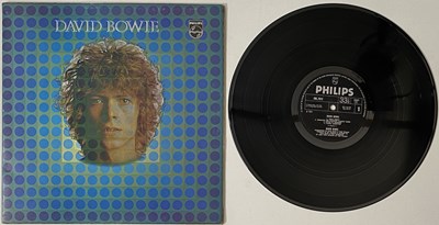 Lot 209 - DAVID BOWIE - DAVID BOWIE LP (ORIGINAL UK UNASSIGNED CREDITS - PHILIPS SBL 7912)