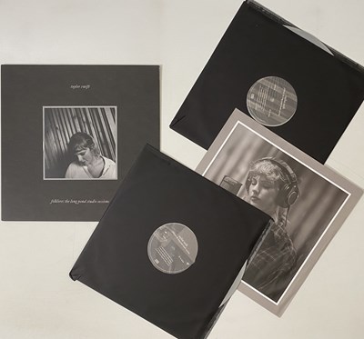 Lot 125 - TAYLOR SWIFT - FOLKLORE: THE LONG POND STUDIO SESSIONS LP (B0036425-01)
