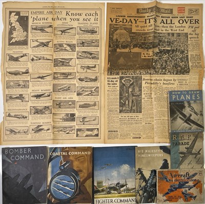 Lot 37 - MILITARIA - WWII BOOKLETS / PUBLICATIONS INC VE DAY HEADLINE.