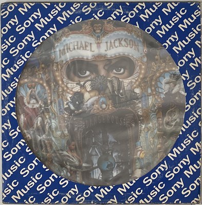 Lot 129 - RICHARD CLAYDERMAN - É NATAL LP (BRAZILIAN MISPRESS WITH MICHAEL JACKSON PICTURE DISC - EPIC RECORDS)