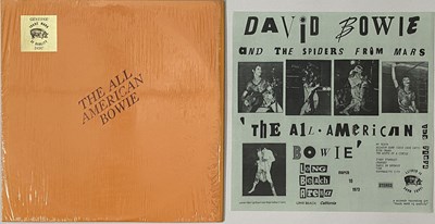 Lot 262 - DAVID BOWIE - THE ALL AMERICAN BOWIE LP (PRIVATE PRESSING - BLUE VINYL)