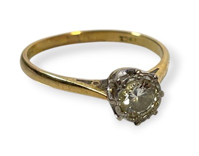 Lot 5 - 18ct GOLD AND DIAMOND ENGAGEMENT RING