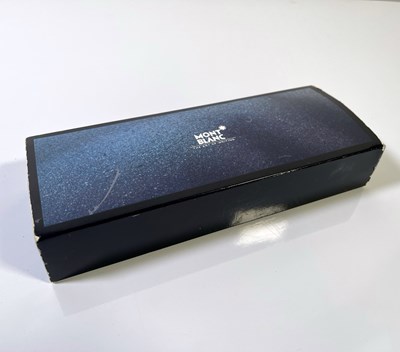 Lot 13 - MONTBLANC MEISTERSTUCK BOXED PAIR OF FOUNTAIN PENS