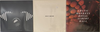 Lot 321 - ARCTIC MONKEYS - LP / 7" PACK