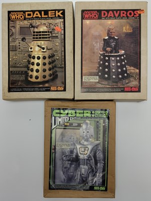 Lot 341 - DOCTOR WHO VINTAGE SCALE MODEL KITS.