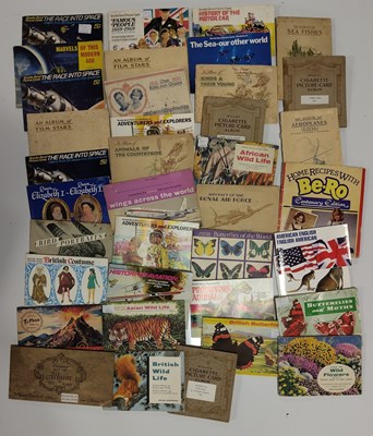 Lot 82 - CIGARETTE CARD BOOK COLLECTION