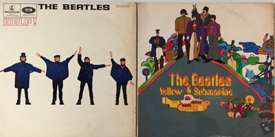 Lot 1098 - THE BEATLES - YELLOW SUBMARINE/HELP! (UK MONO ORIGINALS)