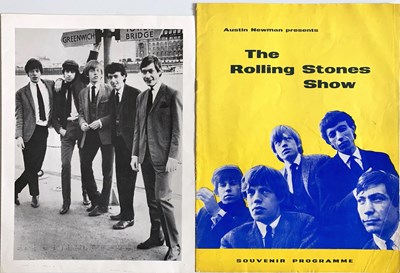 Lot 573 - ROLLING STONES 1964 PROGRAMME.