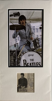 Lot 469 - RINGO STARR AUTOGRAPH.