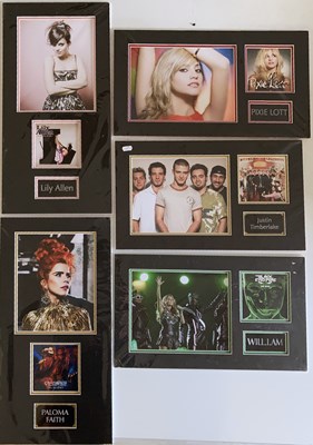 Lot 321 - CONTEMPORARY POP STARS SIGNED.