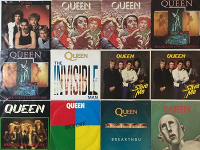 Lot 924 - QUEEN - 7" COLLECTION