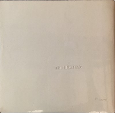 Lot 920 - THE BEATLES - WHITE ALBUM (ORIGINAL UK MONO COPY, PMC 7067/7068, NUMBER 0090746)