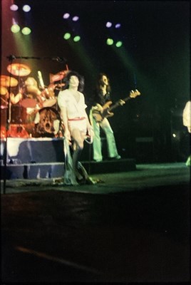 Lot 445 - QUEEN 1970S CONCERT PHOTOS - TRANSPARENCIES.